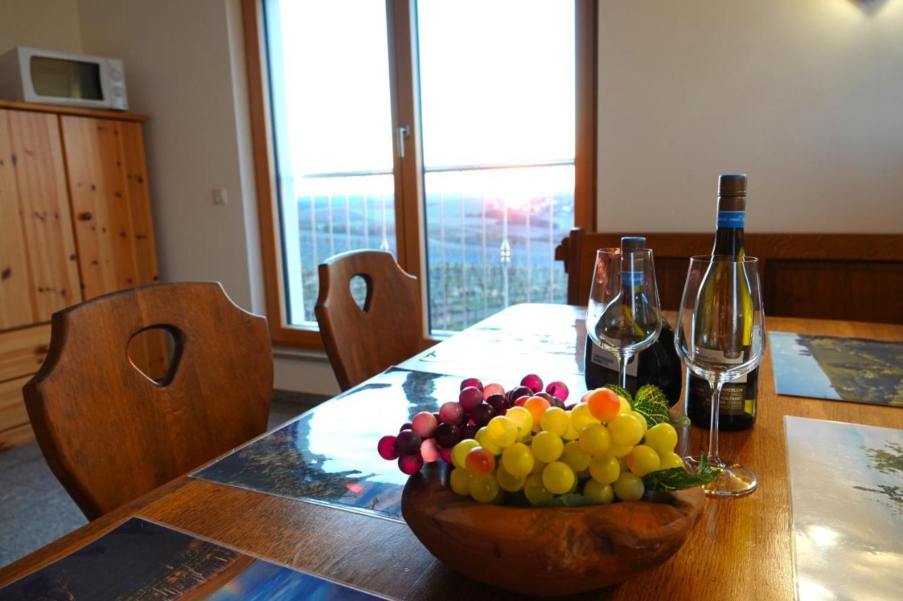 Weinbergshof Rickel Apartment คิทซิงเงน ภายนอก รูปภาพ