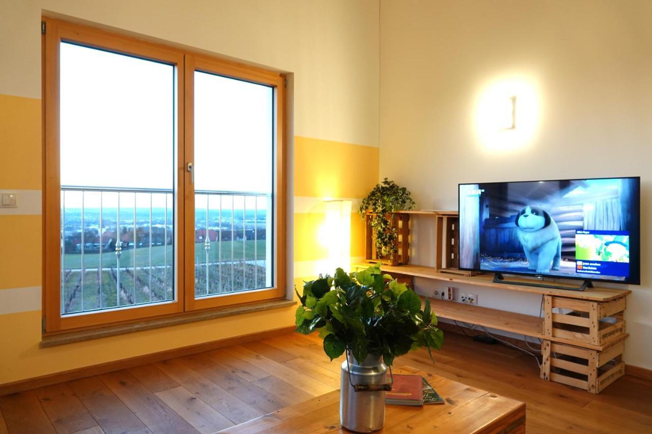 Weinbergshof Rickel Apartment คิทซิงเงน ภายนอก รูปภาพ